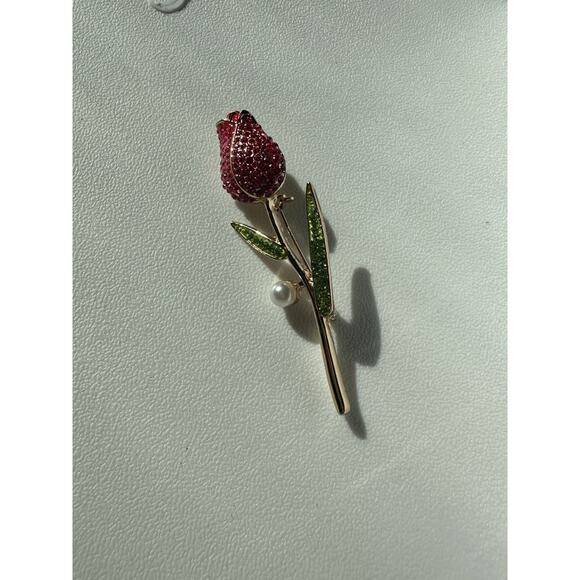 Unbranded Jewelry - New Gold Tone Pink Long Stem Rose Brooch With Pink Rhinestones Faux Pearl 3”L